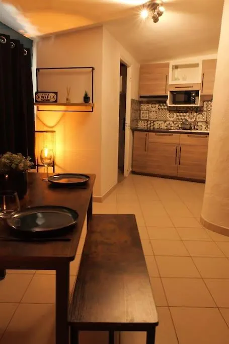 Appartement Centre Ville -- Pierrelatte 0*,