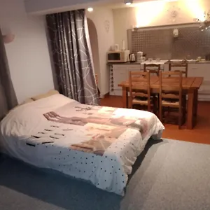  Bed & Breakfast Studio Chez L'habitant